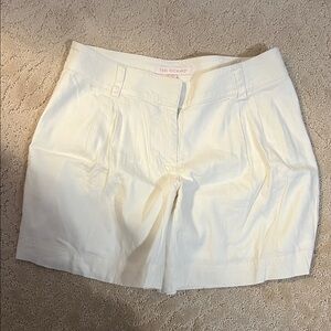 Tori Richard Women's Light Cream Bermudas